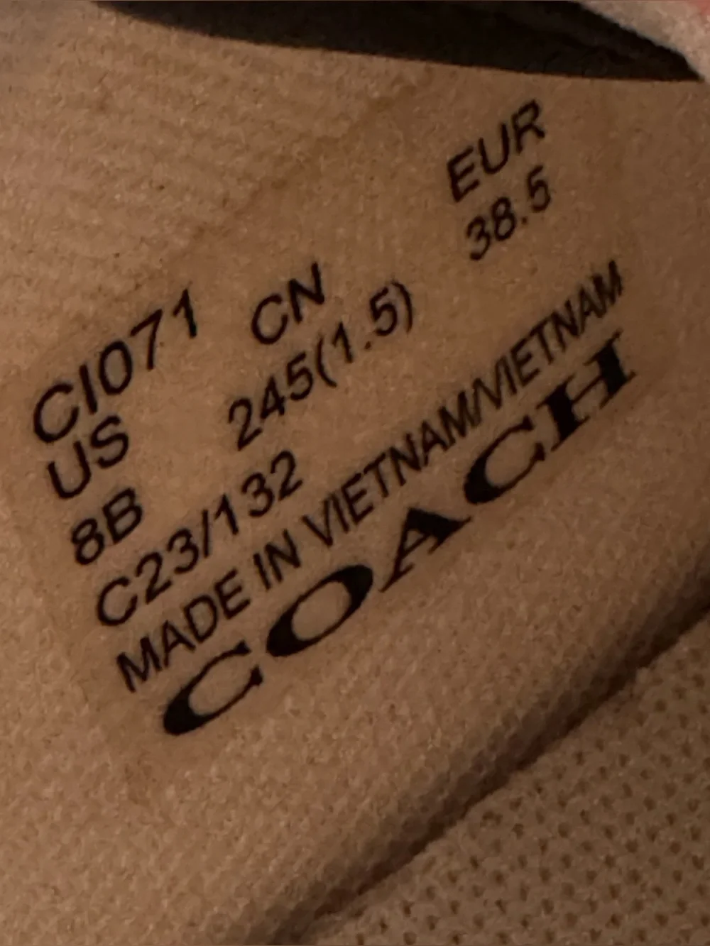 Coach C275 Tech Runner Sneakers in Signature Canvas Excellent Condition Women 8